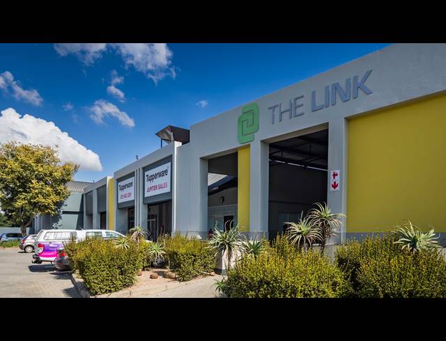 429M² OFFICE TO LET IN HALFWAY HOUSE